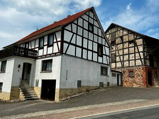 Rustikales Bauernhaus mit Scheune und großem Land - ländliche Ruhe pur! Keine Käuferprovision!