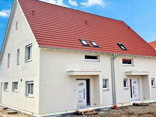 Neubau/Erstbezug - Exklusive Doppelhaushälfte mit Wärmepumpe+ Photovoltaik in beliebter Lage