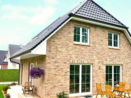 Neubau eines Vollklinker -Einfamilienhaus mit 138 m² Wfl. nach DIN 277 inkl. Grundstück 580 m² in Reinfeld = 599.100,- €
