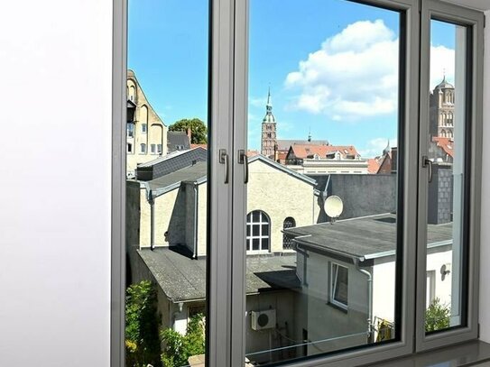 4-Raumwohnung mit Loggia und Blick über die Altstadt