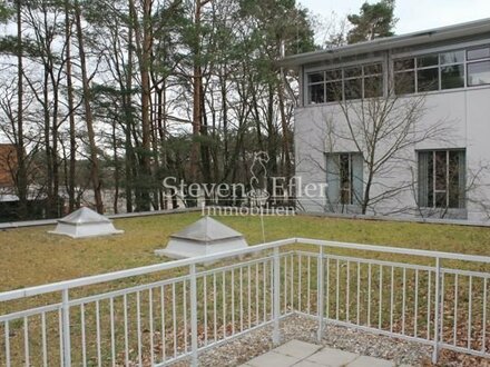 Büro mit Terrasse und Überblick