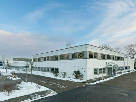 Bürohaus mit angrenzender Halle in Rendsburg!