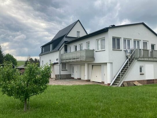 Großes Einfamilienhaus mit 1000m² Grundstück