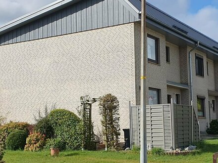 Traumhaftes Familienparadies! Ihr Reihenendhaus in ruhiger Lage wartet auf Sie - Platz für die ganze Familie inklusive!…