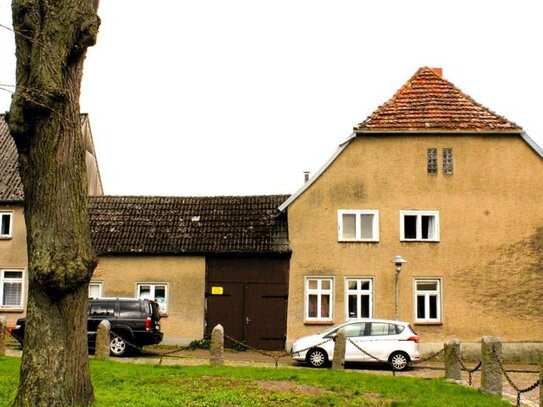 denkmalgeschütztes Stadthaus mit in der Warbelstadt Gnoien