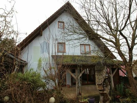 Erholen nicht nur am Wochenende ! Einfamilienhaus mit ELW in Blumberg-Achdorf.