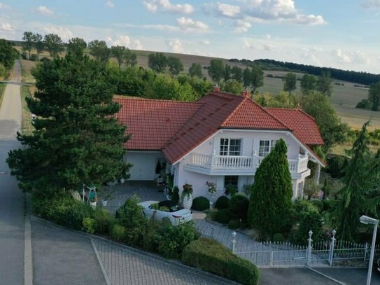 Reduziert - Traumhaus in toller Ortsrandlage von Großheirath von privat zu verkaufen