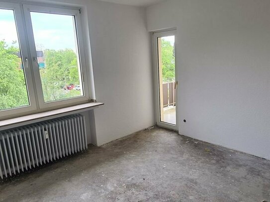 Komplett renovierte 2-Zimmer-Wohnung mit Balkon in Mönchengladbach-Hockstein