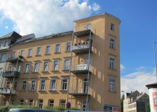 ***Außergewöhnliche 1-Raumwohnung, mit sonnigem Balkon!!***