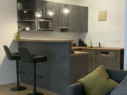 Furnished 1.5 Room Apartment with balcony in heart of Friedrichshain