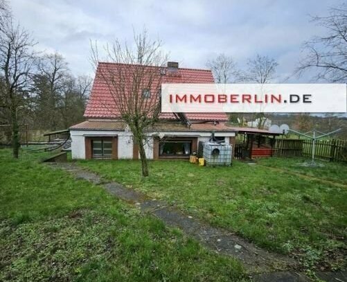 IMMOBERLIN.DE - Schönes Einfamilienhaus auf großzügigem Grundstück in ländlicher Lage
