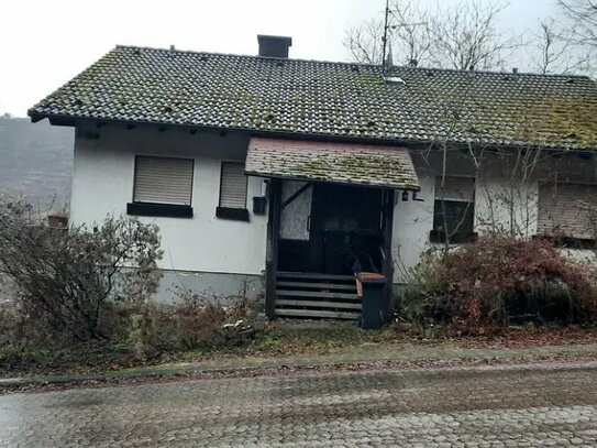 ZWANGSVERSTEIGERUNG eines Hauses mit super Blicklage und Erbbaurecht