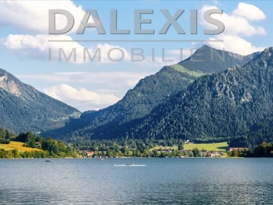 Schliersee-Neuhaus: Premium Baugrundstück mit Panoramabergblick - Grundstücksfläche ca. 700 m²