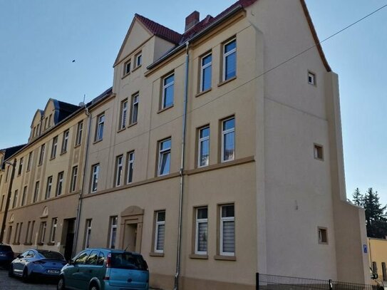 2-Zimmer Maisonette Dachgeschosswohnung zur Miete in Zerbst/Anhalt: Erstbezug nach Vollsanierung