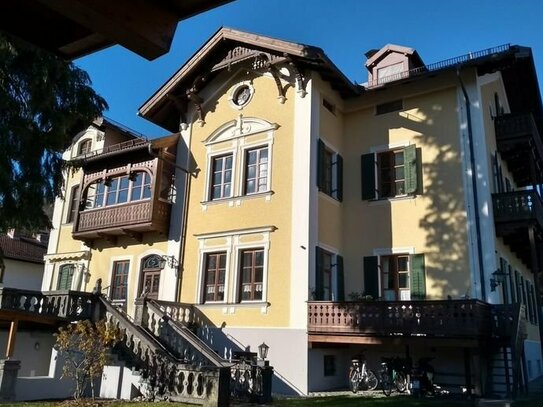 Miesbach -Bestlage - Dachgeschoßwohnung in herrschaftlicher Villa