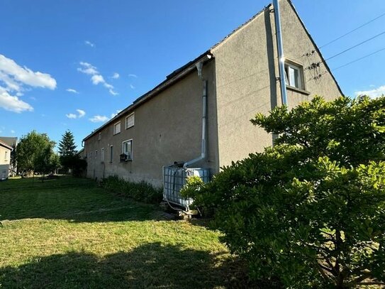 Großes Einfamilienhaus am Ortsrand mit Naturausblick