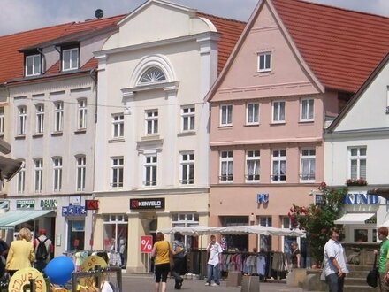 2 Zimmer Wohnung Nähe Pferdemarkt in Güstrow