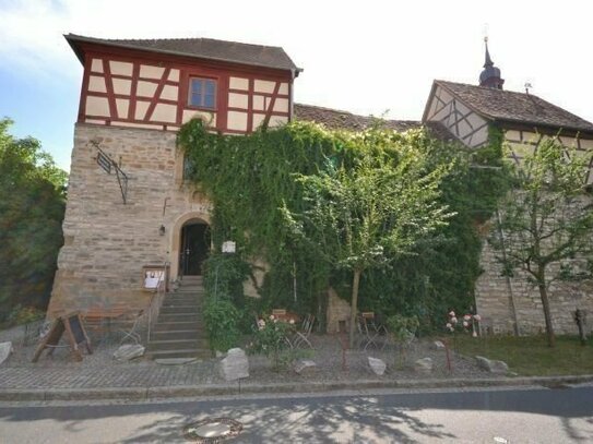 DENKMALSCHUTZ - STEUERN SPAREN FÖRDERUNGEN ERHALTEN - Einzigartiges mittelalterliches Gasthaus in gehobenem Ambiente mi…