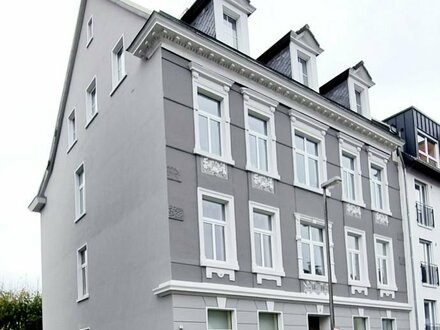 Schöne renovierte 3-Zimmer-Altbauwohnung mit Balkon 1. OG | Remscheid Innenstadt