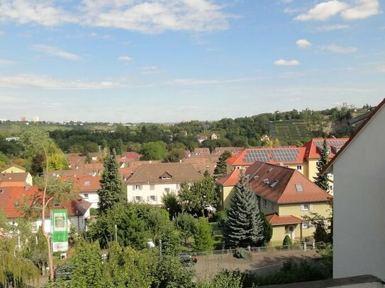 Helle, großzügige 4 Zimmer Wohnung mit Balkon in Stuttgart Münster