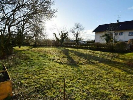 Großes und schönes Baugrundstück in guter Lage von Radolfzell-OT zu verkaufen.