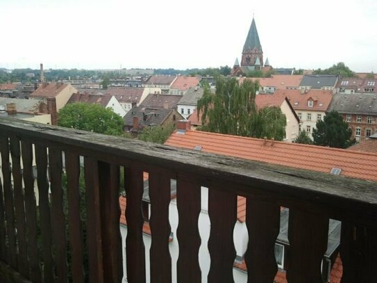 Gemütliche 3-Raum-Dachgeschoßwohnung mit schönem Balkon ohne Gegenüber