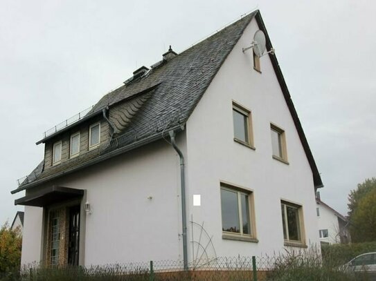 LAGE LAGE LAGE! Einfamilienhaus mit ca. 130 m² in bester Lage von Limburg mit Garage, Garten, Keller