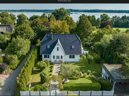 Ein Friesenhaus zum Verlieben, in sehr beliebter Lage, am Hemmelsdorfer See