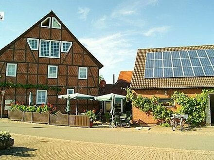 4 Gebäude und Biergartenterrasse - sind innerorts die Umsatzklasse!