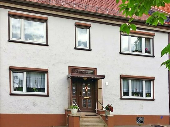 Bezugsfertiges 1-2 Familienhaus mit Garten u. Garage und weitere Ausbaufläche