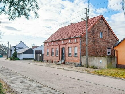 Charmantes Bauernhaus mit Nebengebäude & Scheune - in Jessen OT Linda