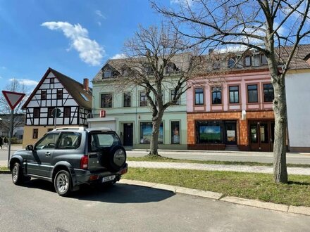 Attraktive 4-Raum-Wohnung mit Terrasse und Grünanteil