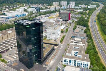 Modernste Büroflächen im BITZER Turm!