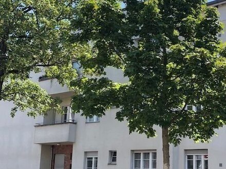 ZU VERKAUFEN! SANIERTE 2- ZIMMER IN BERLIN ADLERSHOF!