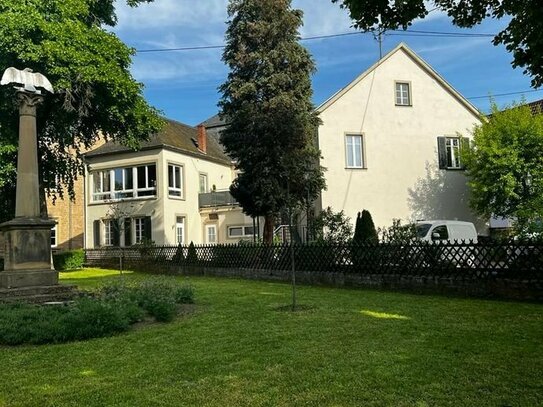 TOP Gelegenheit! Historisches Stadthaus in zentraler Lage von Bad Sobernheim zu verkaufen