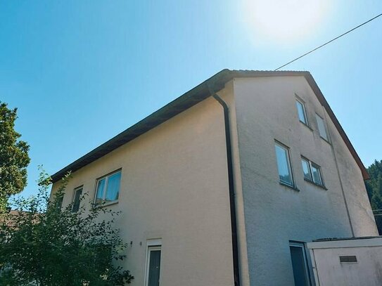 Riesiges Platzangebot: Großzügiges 3-Familienhaus in schöner Lage von Tennenbronn