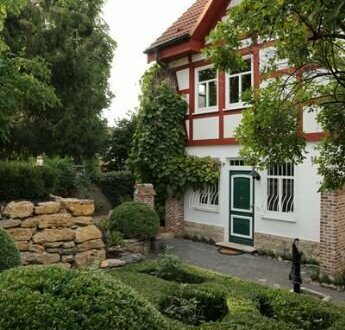 exklusive Landhaus-Villa mit einzigartigem Flair - nahe der Märchensiedlung