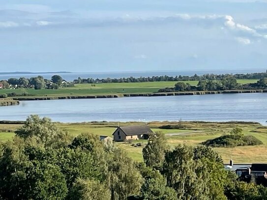 Sehr gut gehende Pension/Hotel in einer der beliebtesten Lagen mit Seeblick und Schwimmbad auf der wunderschönen Insel…