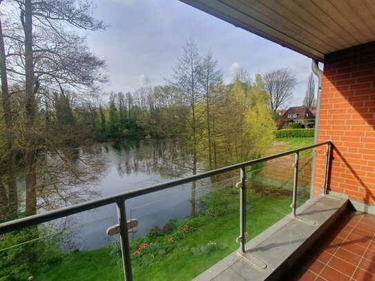 Seeblick! Sanierte 2-Zimmer Wohnung mit Blick auf den Erlenteich