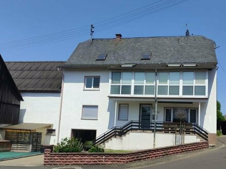 Renoviertes, freistehendes Einfamilienhaus mit Garage und Scheune in Limbach (Kreis Bad Kreuznach)