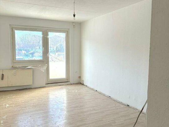 Günstige 6-Zimmer-Wohnung mit Restarbeiten