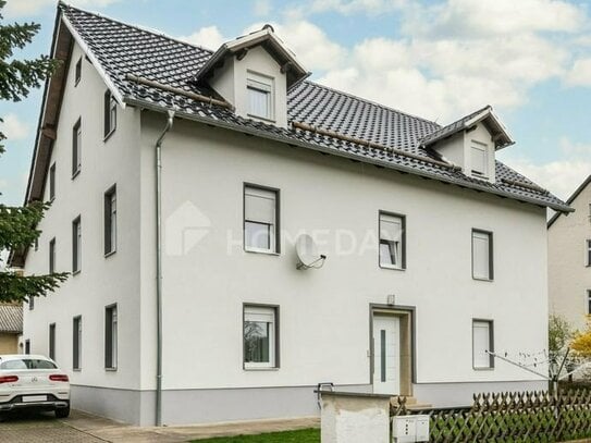 Teilvermietetes Mehrfamilienhaus mit 4 WE's, 10 Garagen und großem Grundstück in Maxhütte-Haidhof