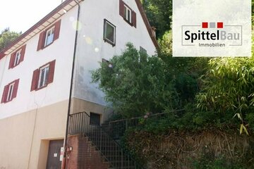 Zweifamilienhaus-Doppelhaushälfte mit viel Potential in zentraler Lage von Schiltach zu verkaufen!