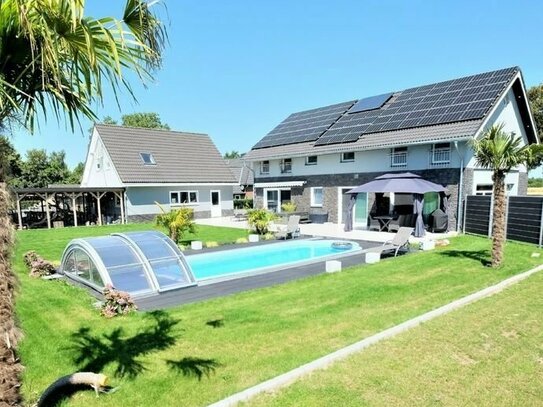 Luxuriöses Landhaus mit beheiztem Pool auf 4000 m² Grundstück