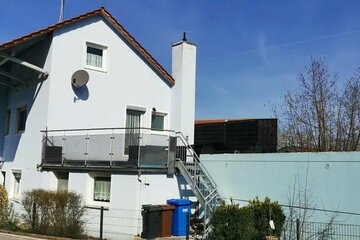 Gepflegtes renoviertes Einfamilienhaus mit viel Platz und großer sonniger Terrasse