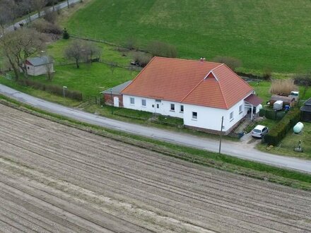 Landhaus mit 2 Wohnungen auf einem großen Grundstück nahe Neubukow