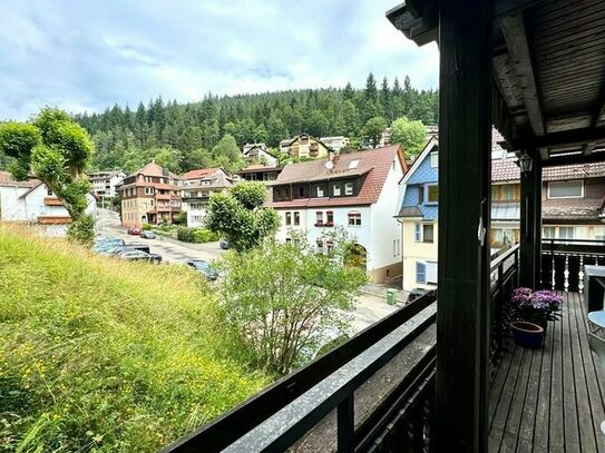 Hier fehlt es Ihnen an nichts! 2,5-Zimmer-Wohnung mit Balkon und Terrasse!