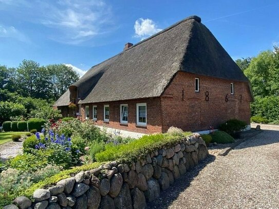 Reetdachhaus in Nordfriesland / Nordsee provisionsfrei zu verkaufen