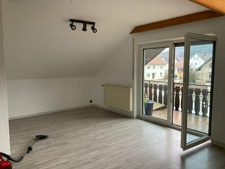 2-Zimmer-Dachgeschoßwohnung in Mondfeld