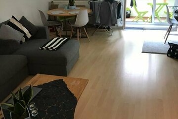 2 Zimmer Wohnung, sehr zentral mit Balkon